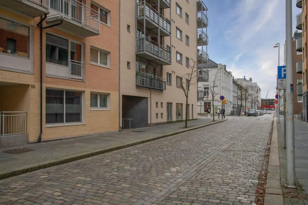 Dinbnb Apartment L Elevator - 18Spm Balcony - 2 Min To City Train Bergen