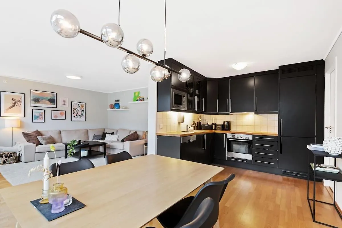 Dinbnb Apartment L Elevator - 18Spm Balcony - 2 Min To City Train Bergen